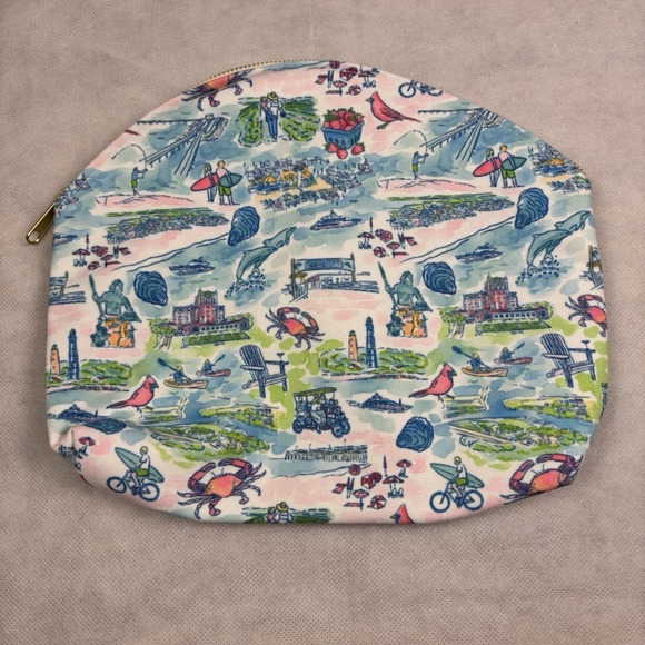 Smith & Quinn Handbags - Smith & Quinn Everything Pouch Cosmetic Travel Bag Tote